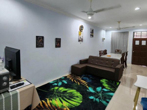 Homestay Aurora Taman Pinggiran Universiti near UMK Bachok